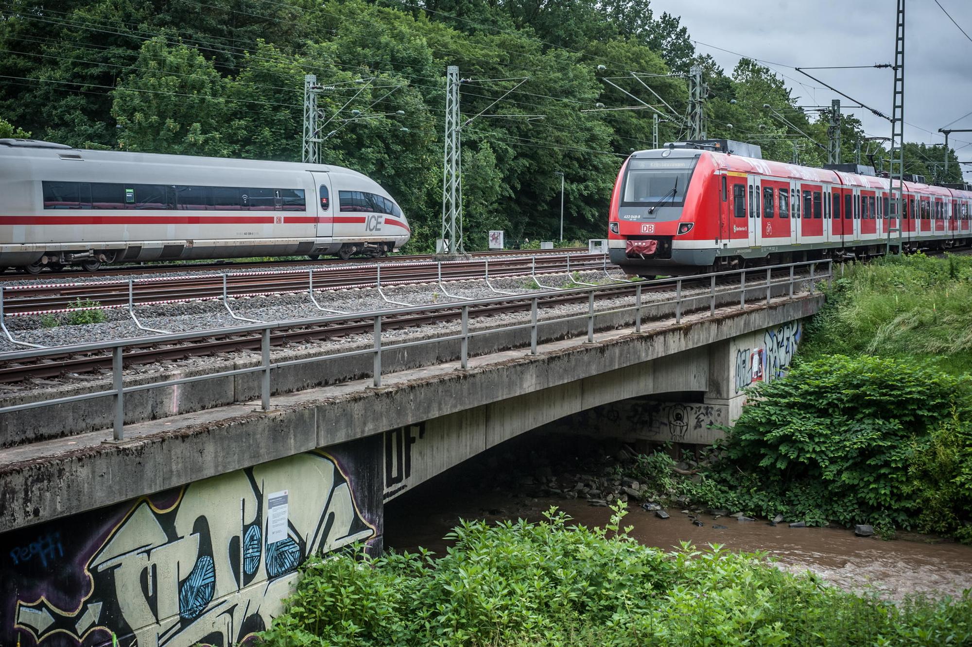 Bahn-RRX_RLE_leverkusen21062021ALF_3568