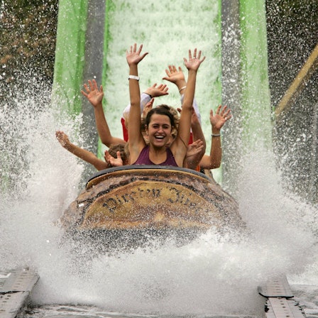 freizeitpark_wasserrutsche_imago