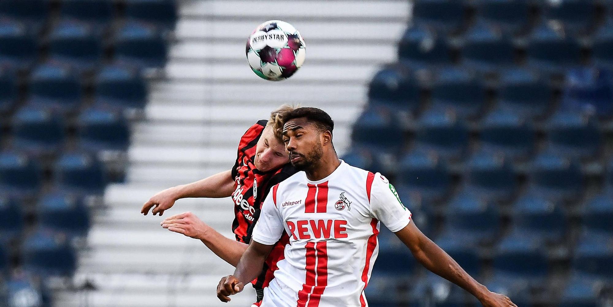 Emmanuel Dennis (1)