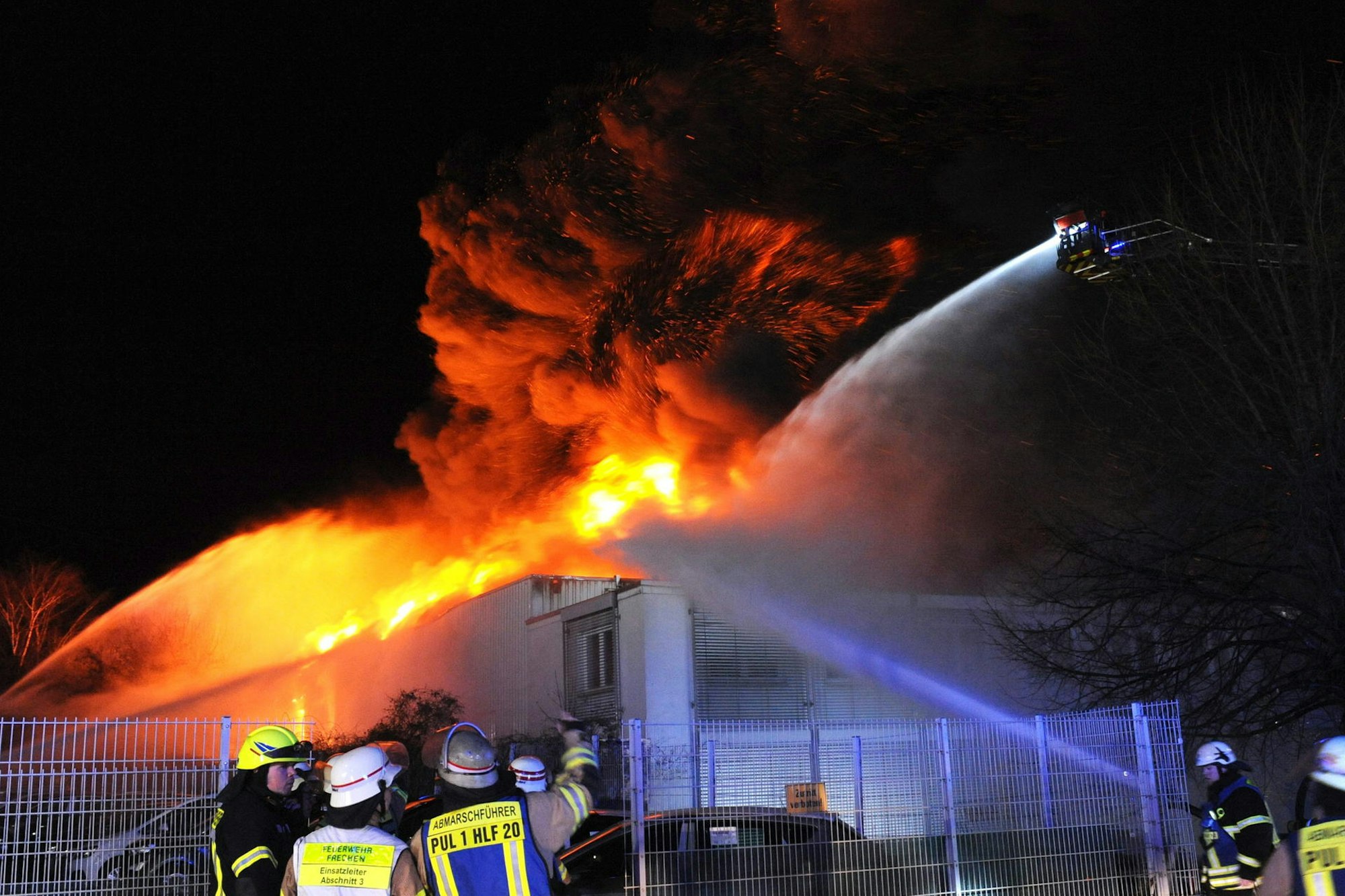 Großbrand frechen 020220