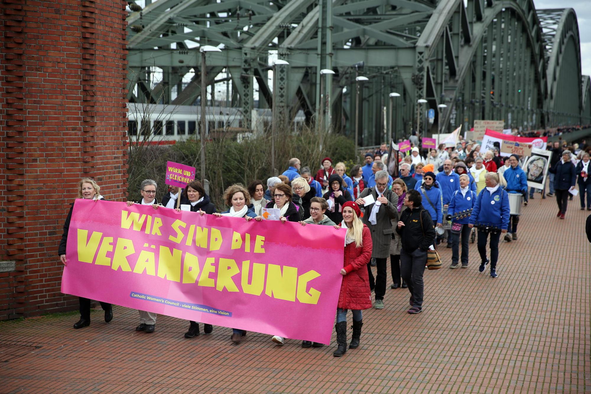 nab200308_Demo_Frauentag_04