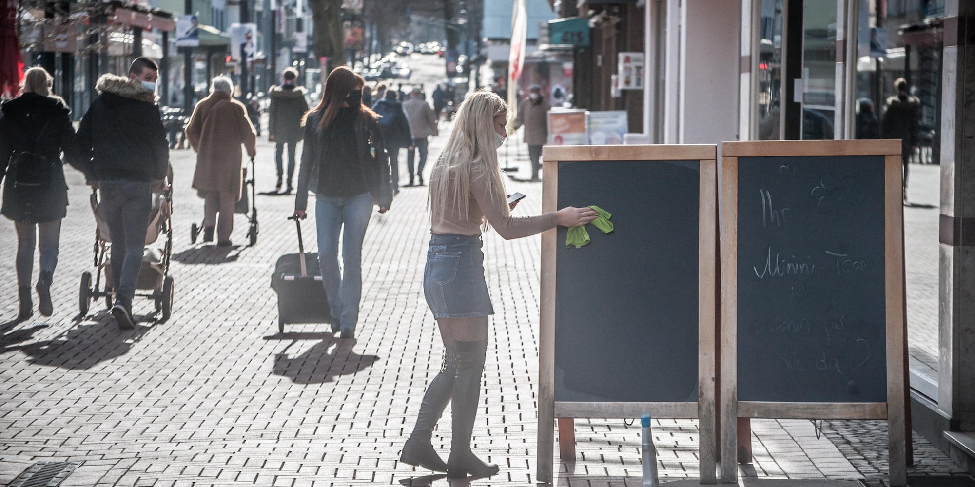 koelner-strasse-leverkusen-19022021ALF_7693