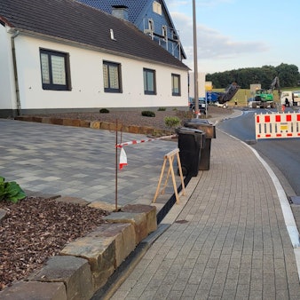 Dohrgaul Mülltonnen Einfahrt