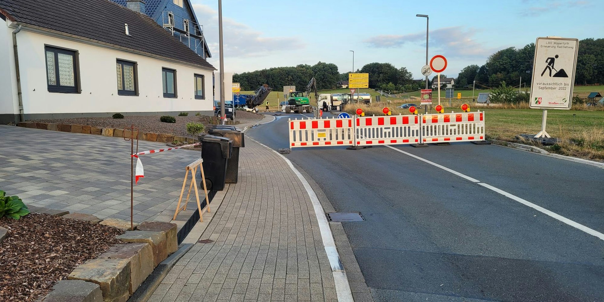 Dohrgaul Mülltonnen Einfahrt