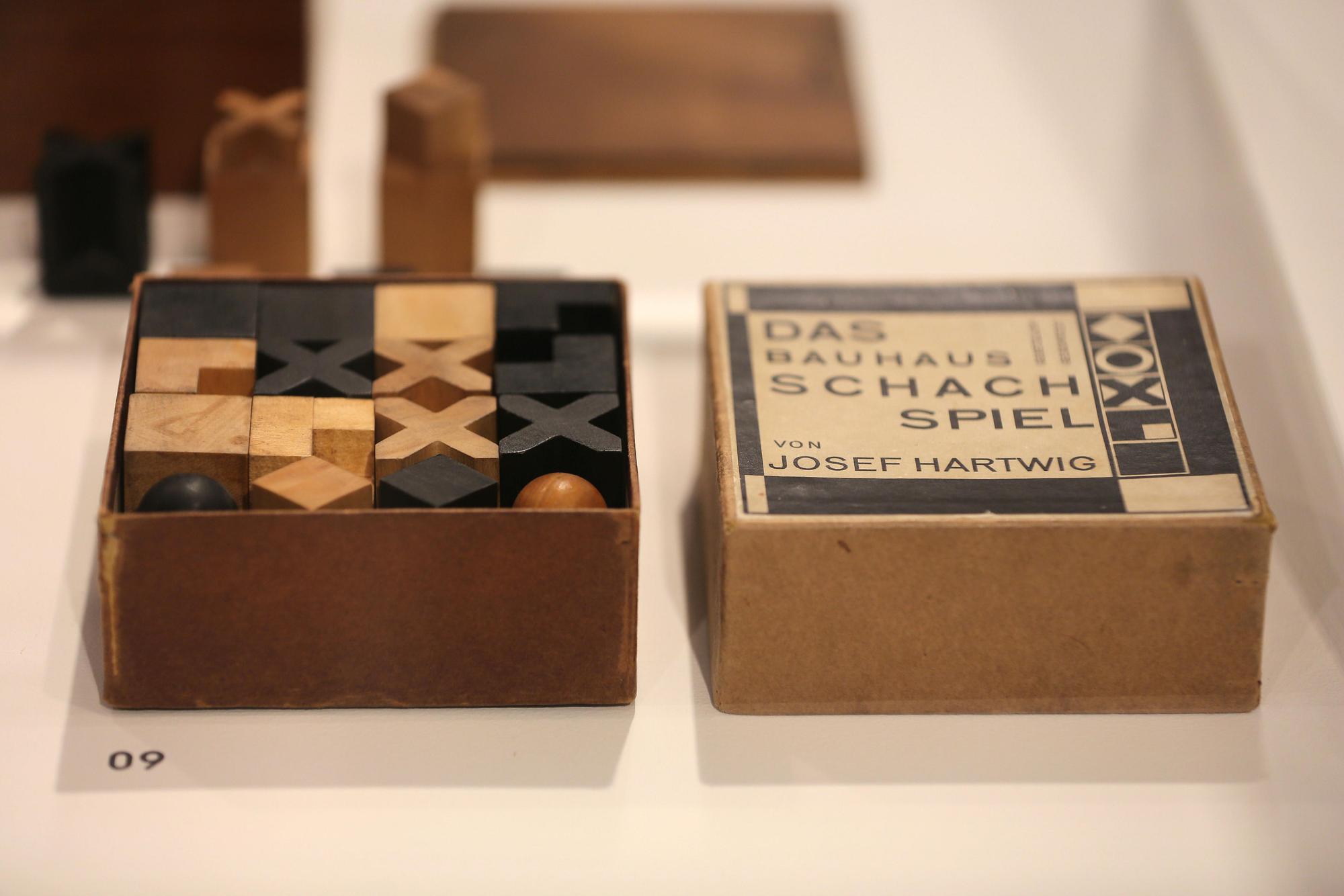 Bauhaus (2)