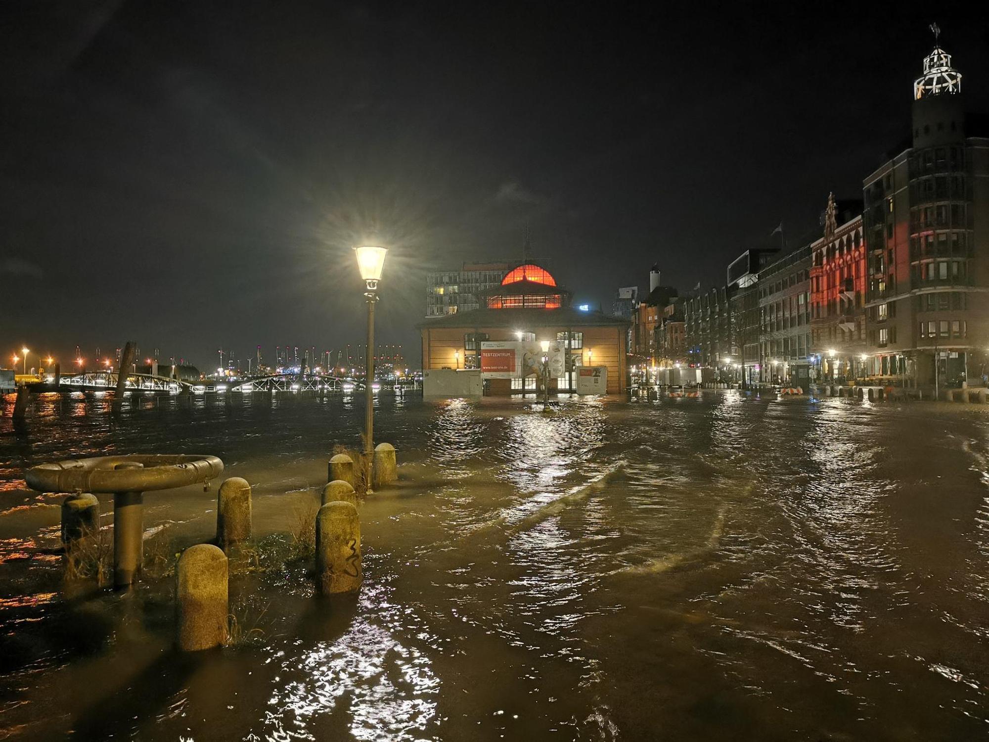 Flut Hamburg Fischmarkt