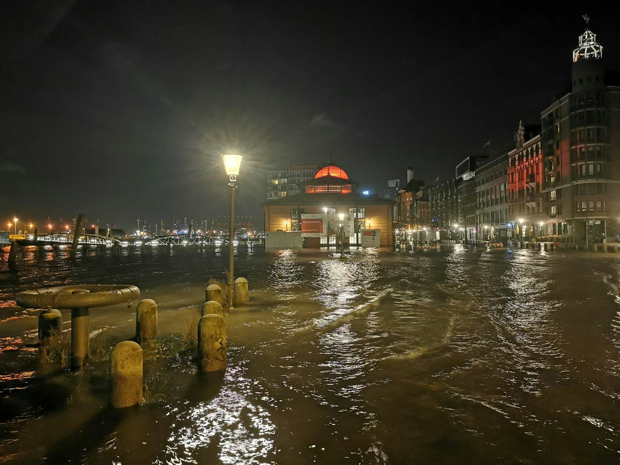 Flut Hamburg Fischmarkt