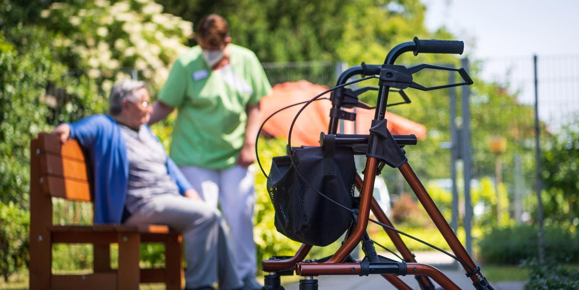 Rollator Symbolbild dpa