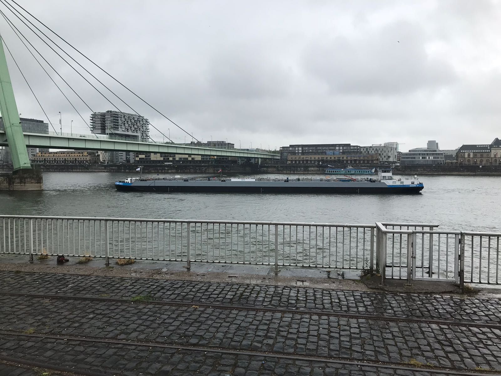 Festgefahrener Tanker Taab