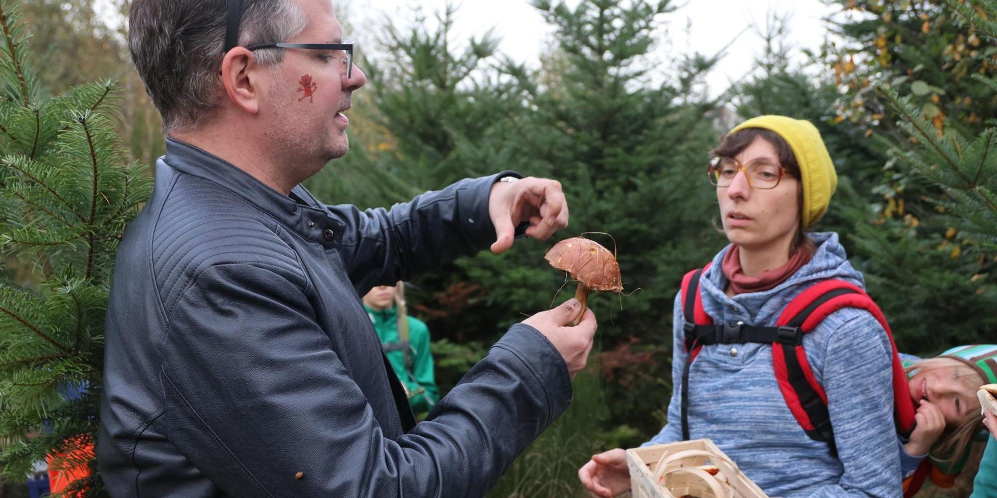 Daniel Frank zeigt eine Plizart