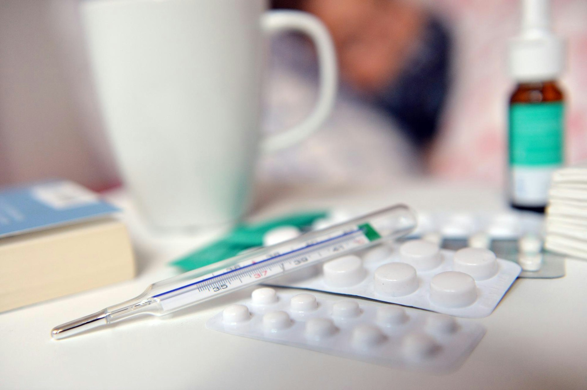 Kranker_liegt_im_Bett