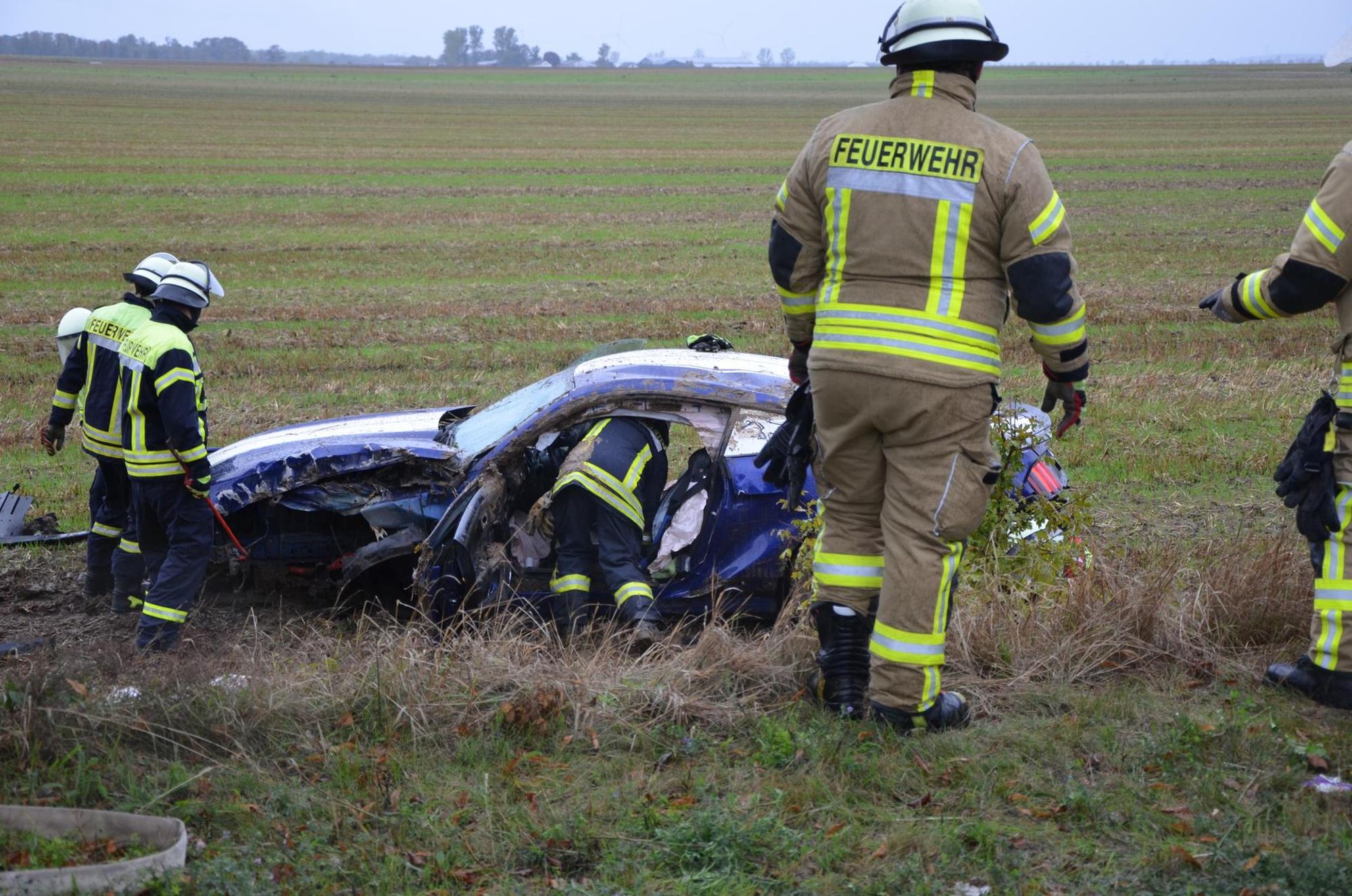 Unfall Kerpen: Auto überschlagen