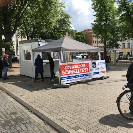 roes-lenauplatz-pipi-002