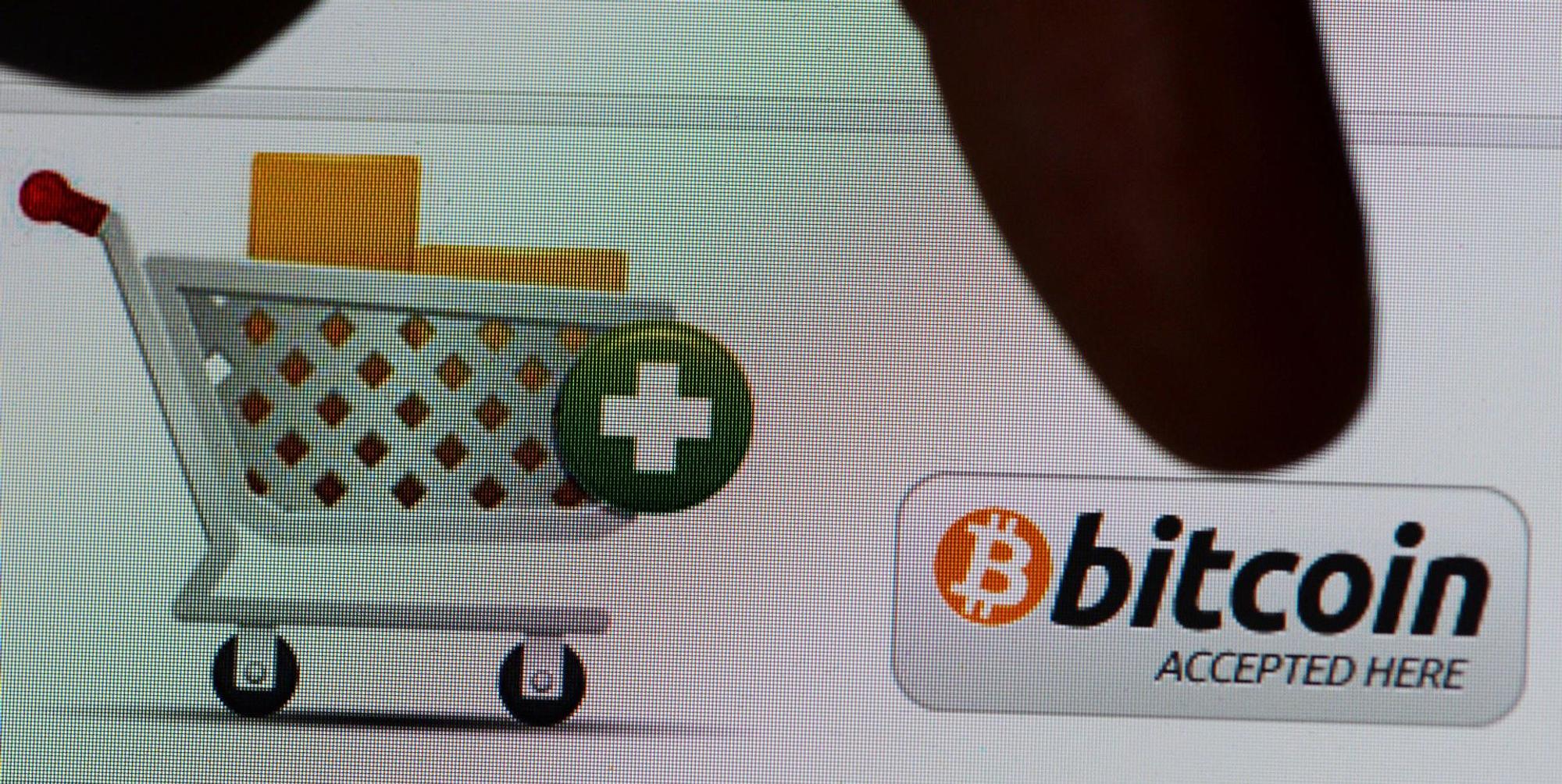 Bitcoin_43893742