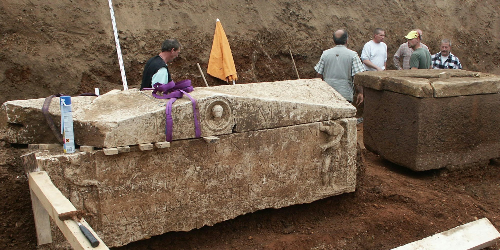 Weilerswist Vernich Sarkophage