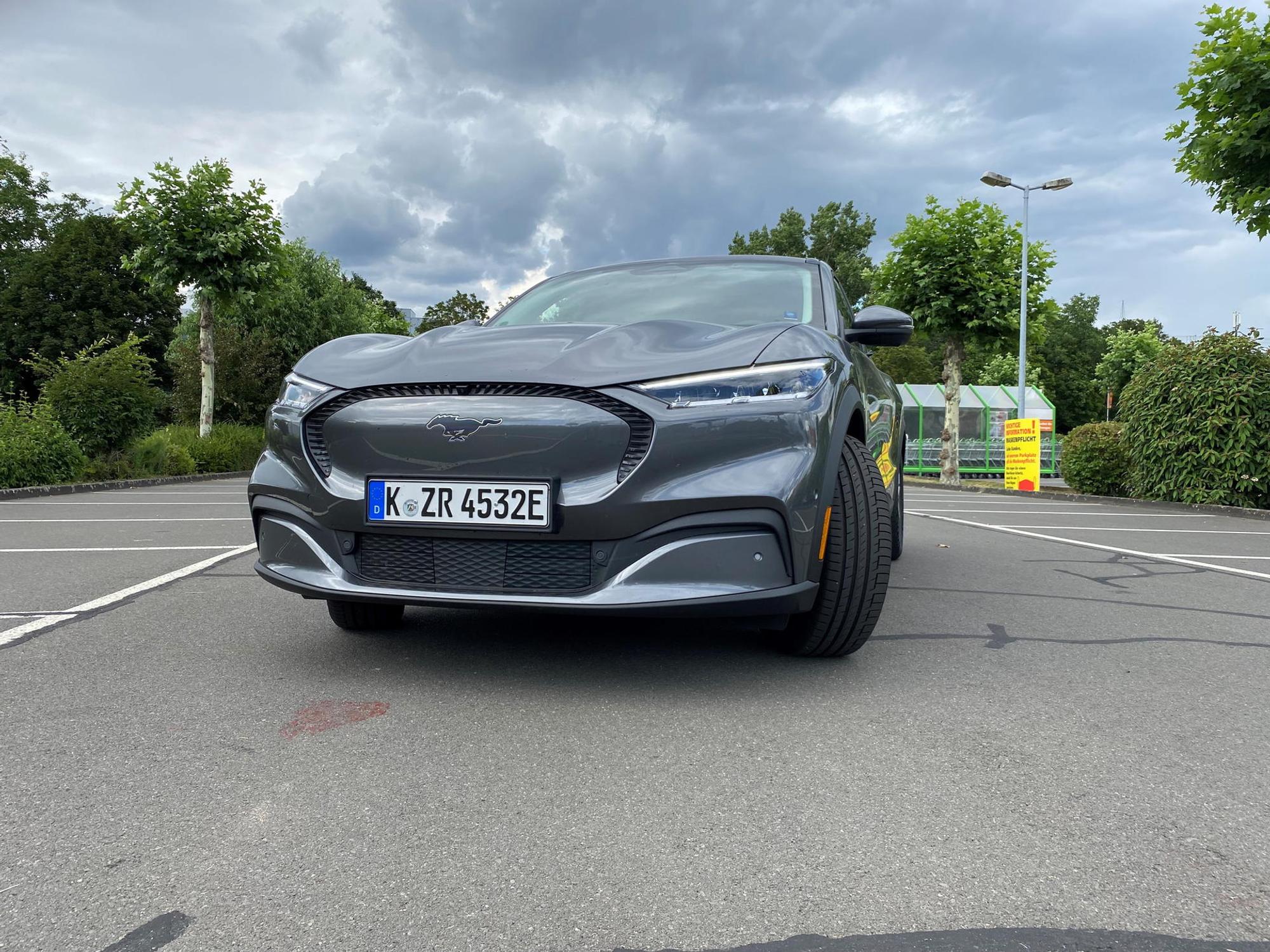 KR Ford Mustand Mach-e