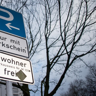 Anwohner-Parkausweis dpa