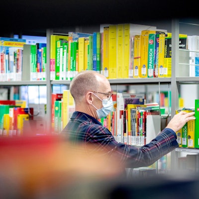 Themenfoto_Buecherei_dpa_2