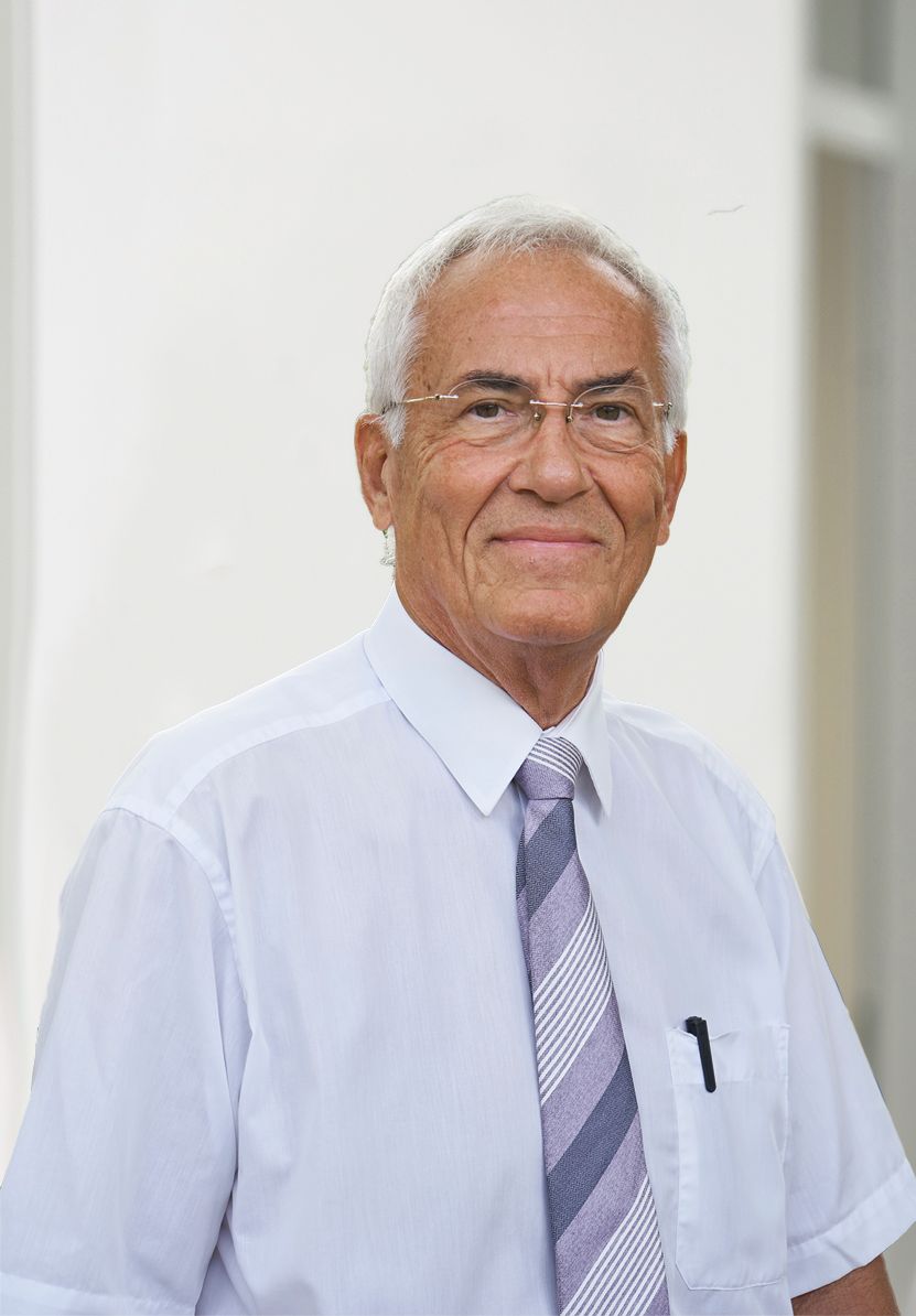 Prof Schmitz
