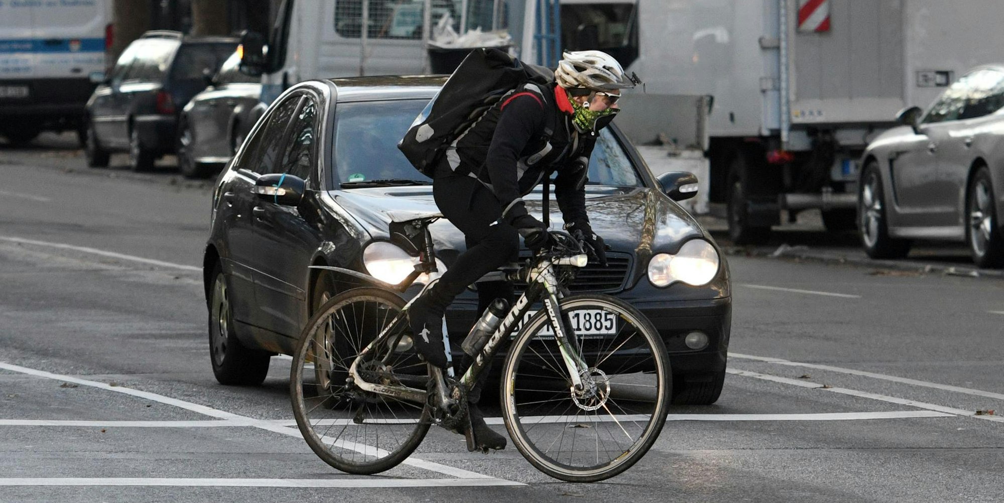 Radfahrer in Köln dpa