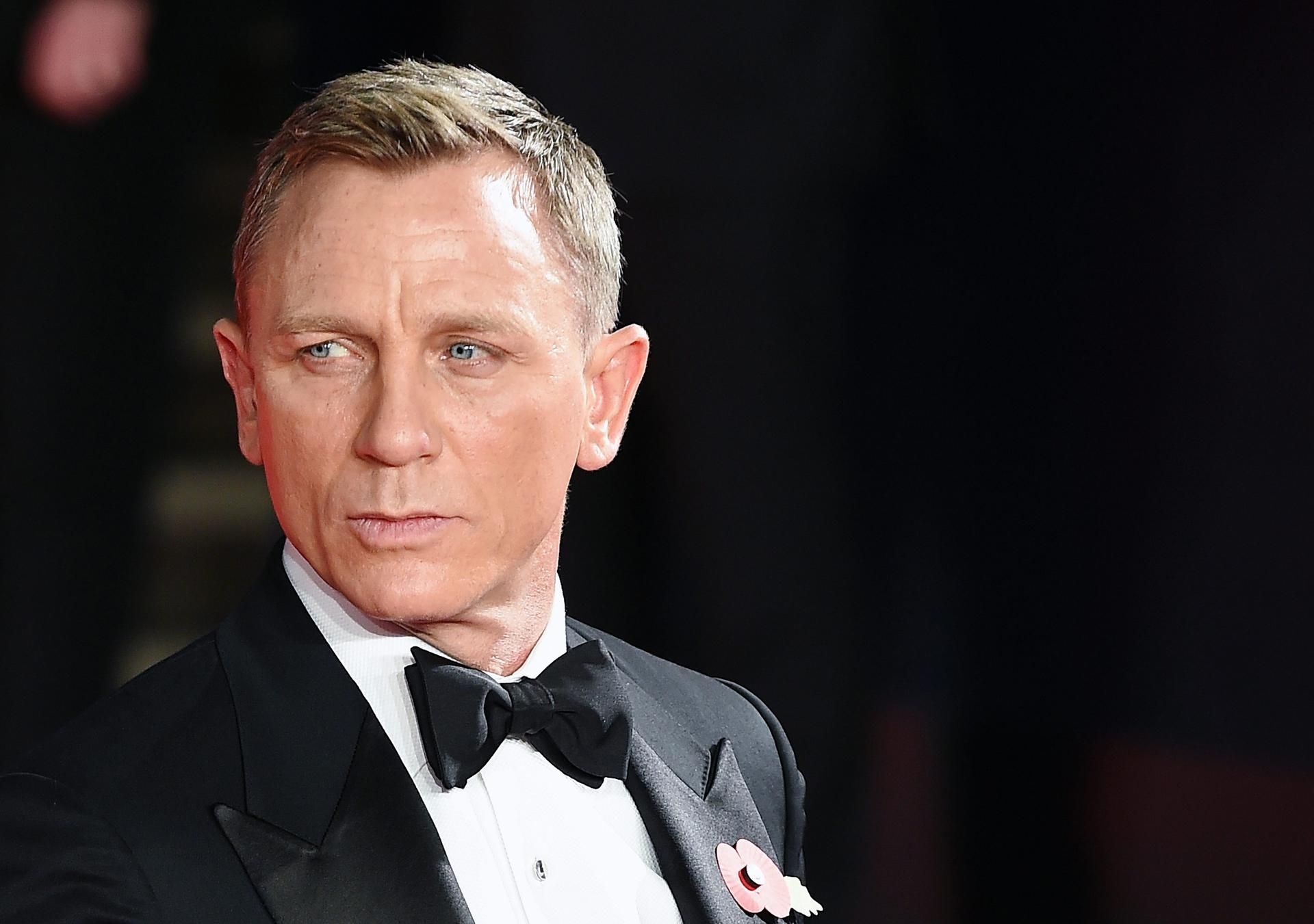 Daniel Craig