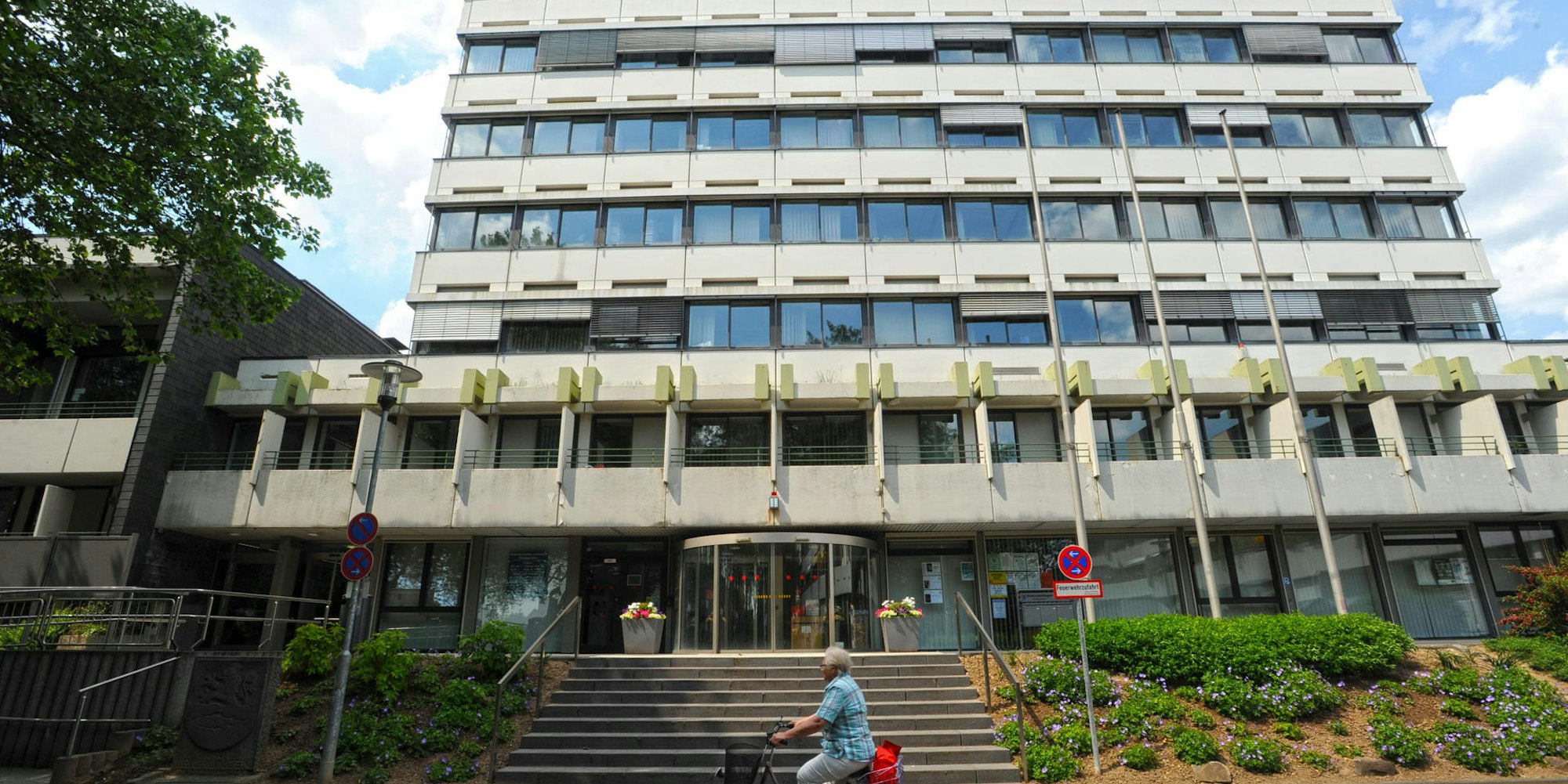 wu-rathaus-leichlingen_(1)