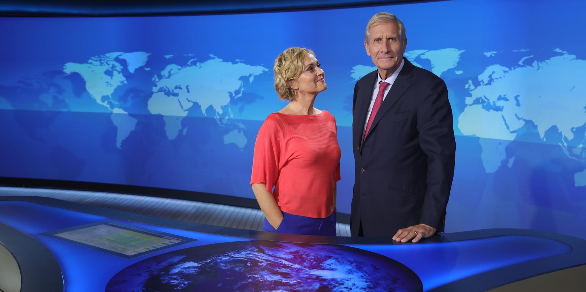 Wickert besucht Tagesschau 21092