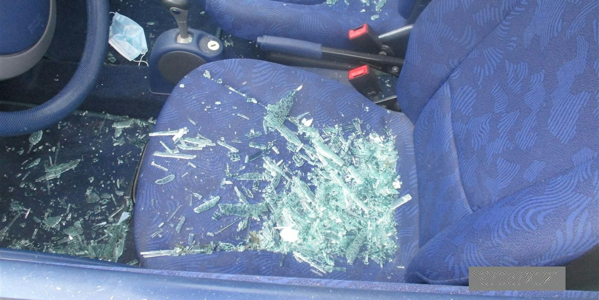 Scheibe eingeschlagen Hürth