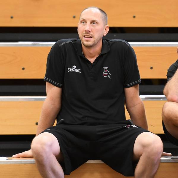Baskets_19_20_Trainer_Paech_und_O_Shea