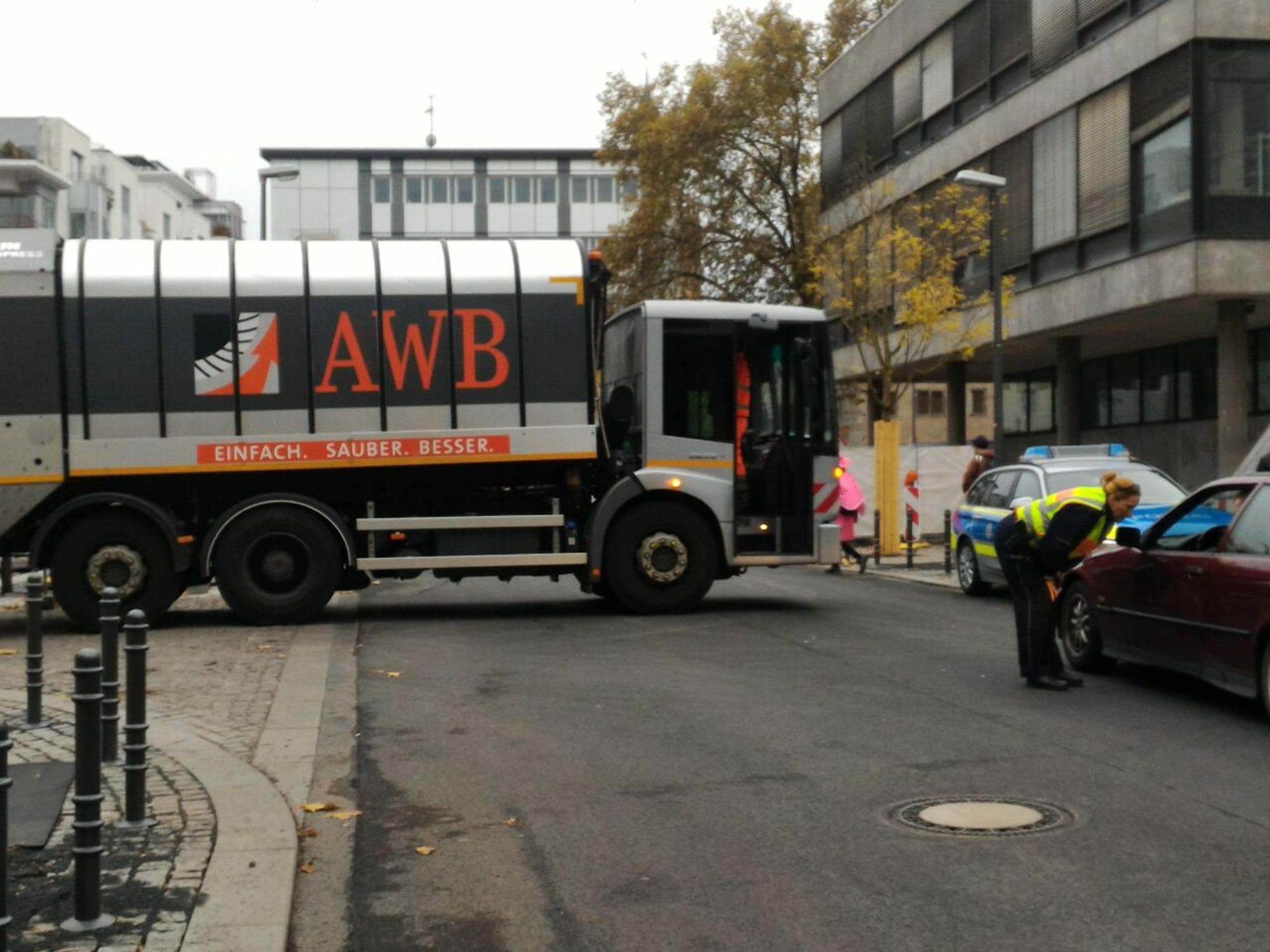 B_Absperrung mit AWB am Dom