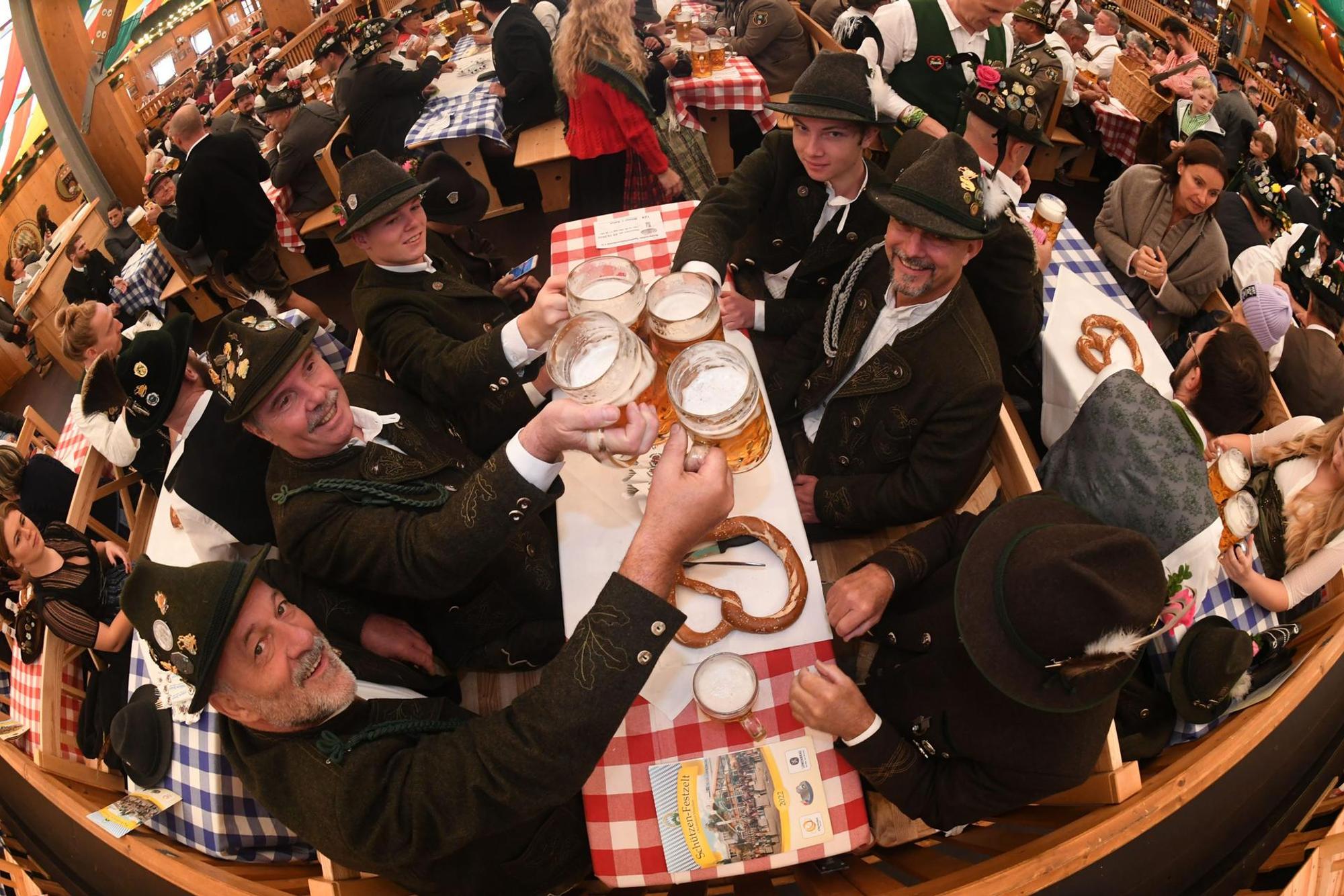 Schützen Zelt Oktoberfest 031022