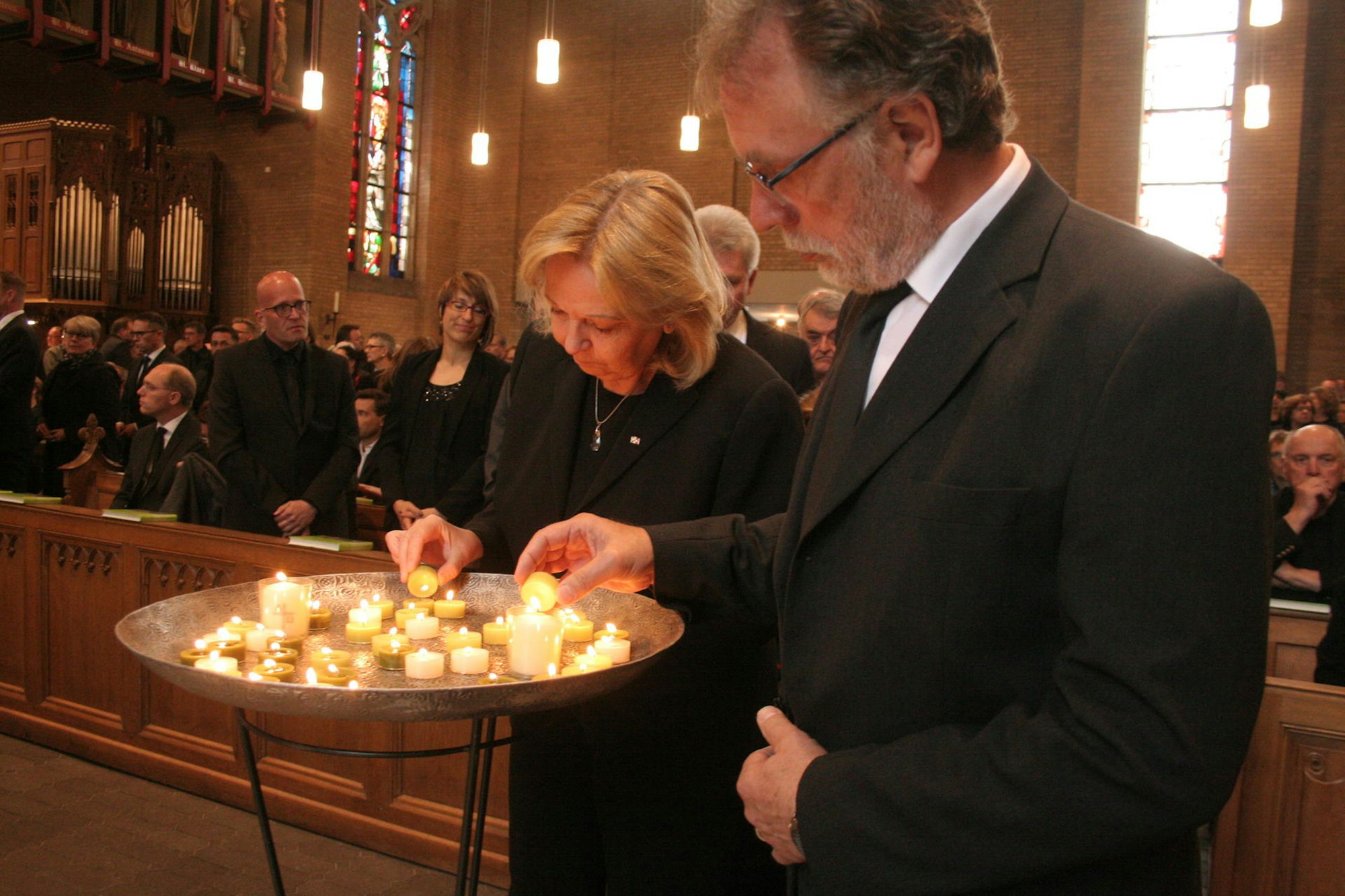 Van den Berg Beerdigung3