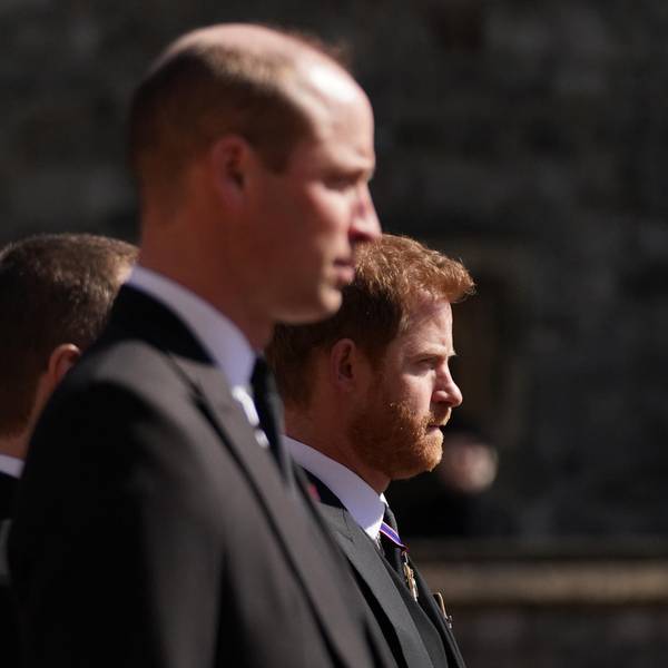 Prinz Harry und Prinz William bei den Trauerfeierlichkeiten für Königin Elizabeth.