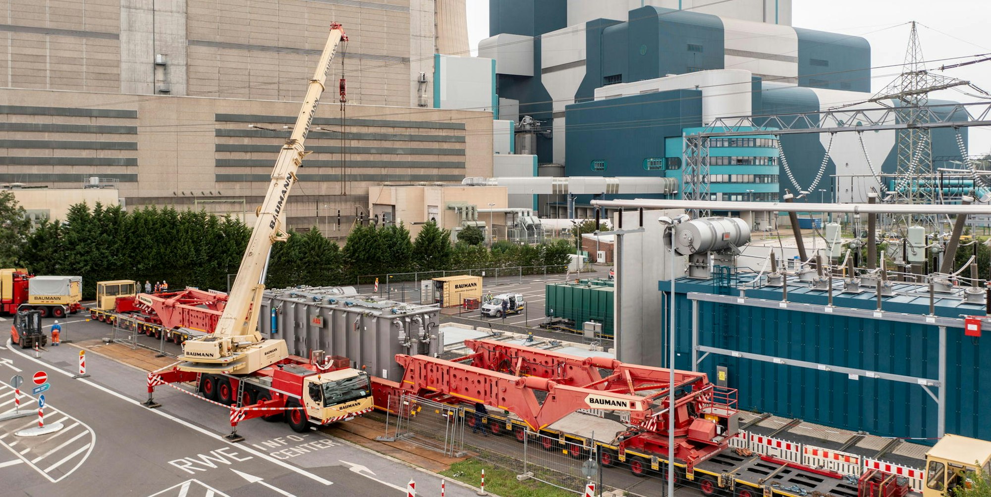 Bergheim_Schwertransport_Trafo_Kraftwerk__c_Goergen_(3)