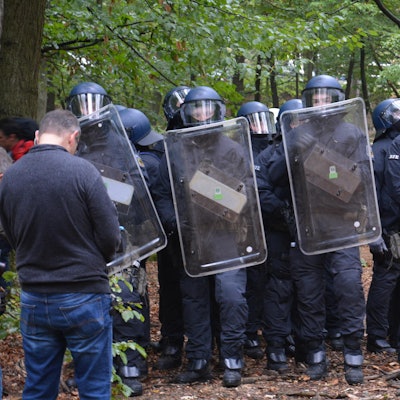 hambacher-forst-beamte