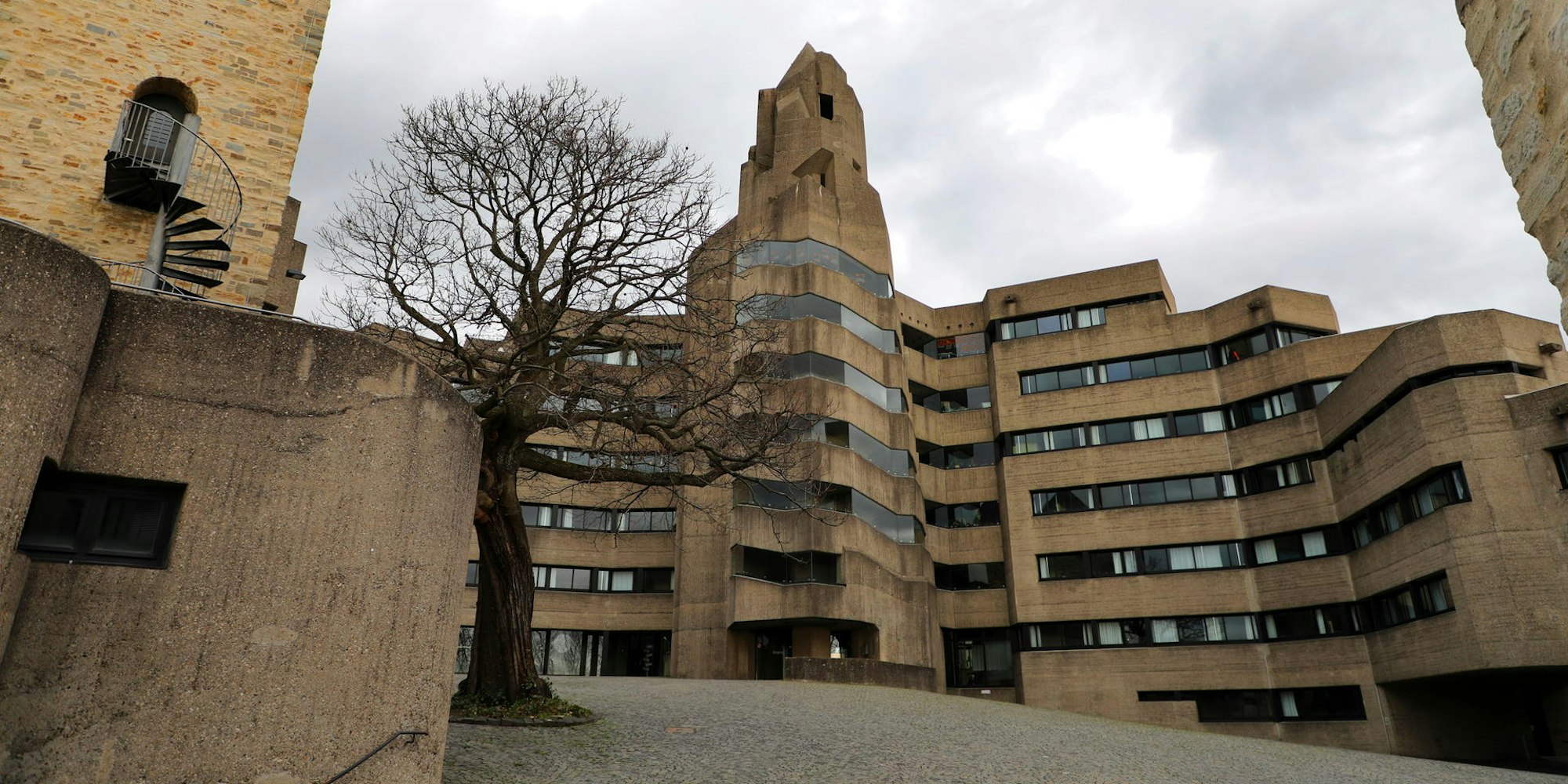 Bensberger Rathaus 240222