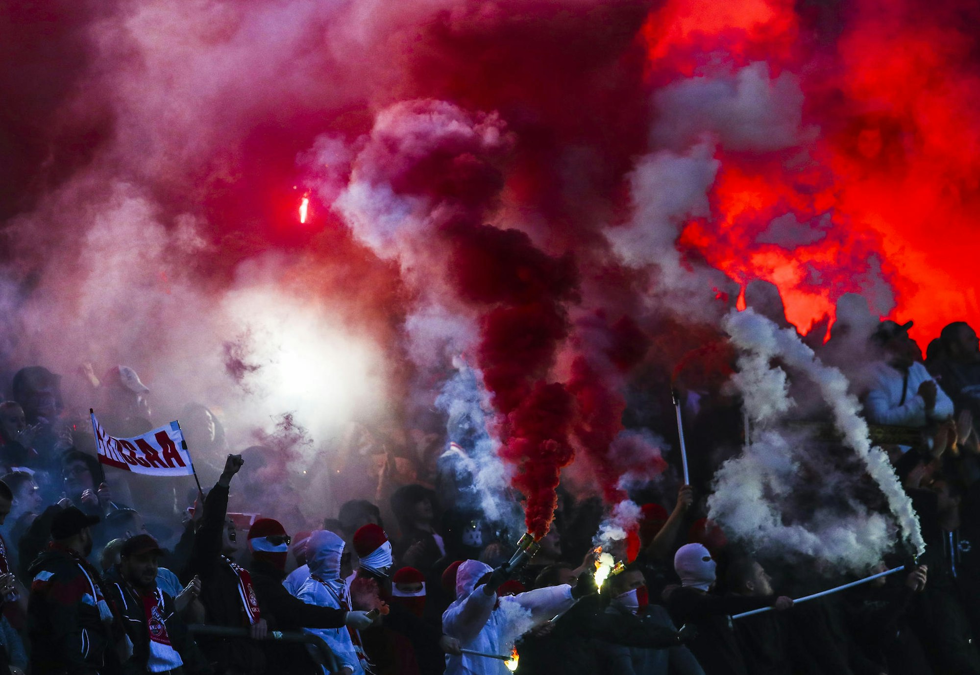Derby_Köln_Düsseldorf_Fußball