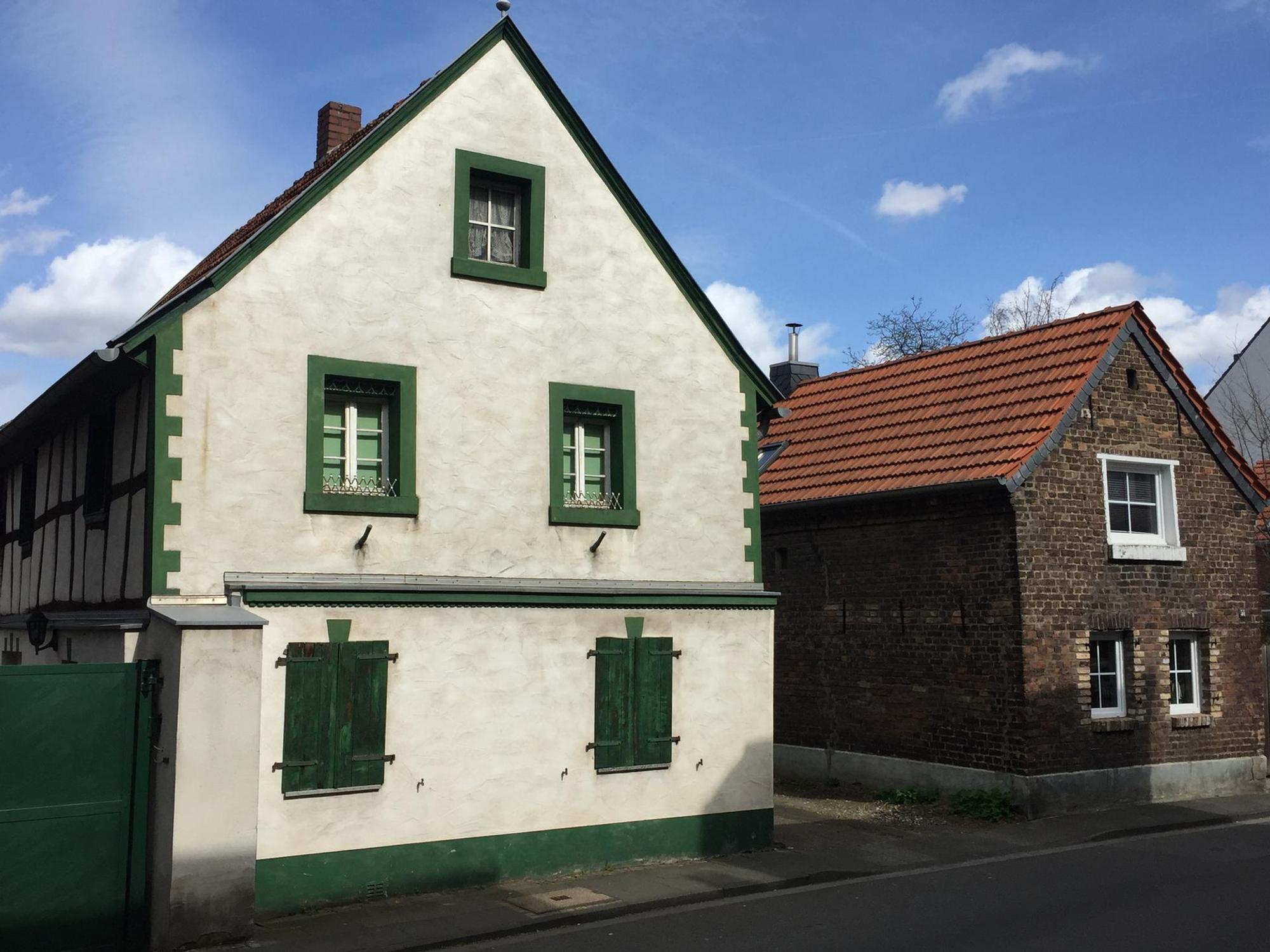 Alt Poller Häuser, Hauptstraße