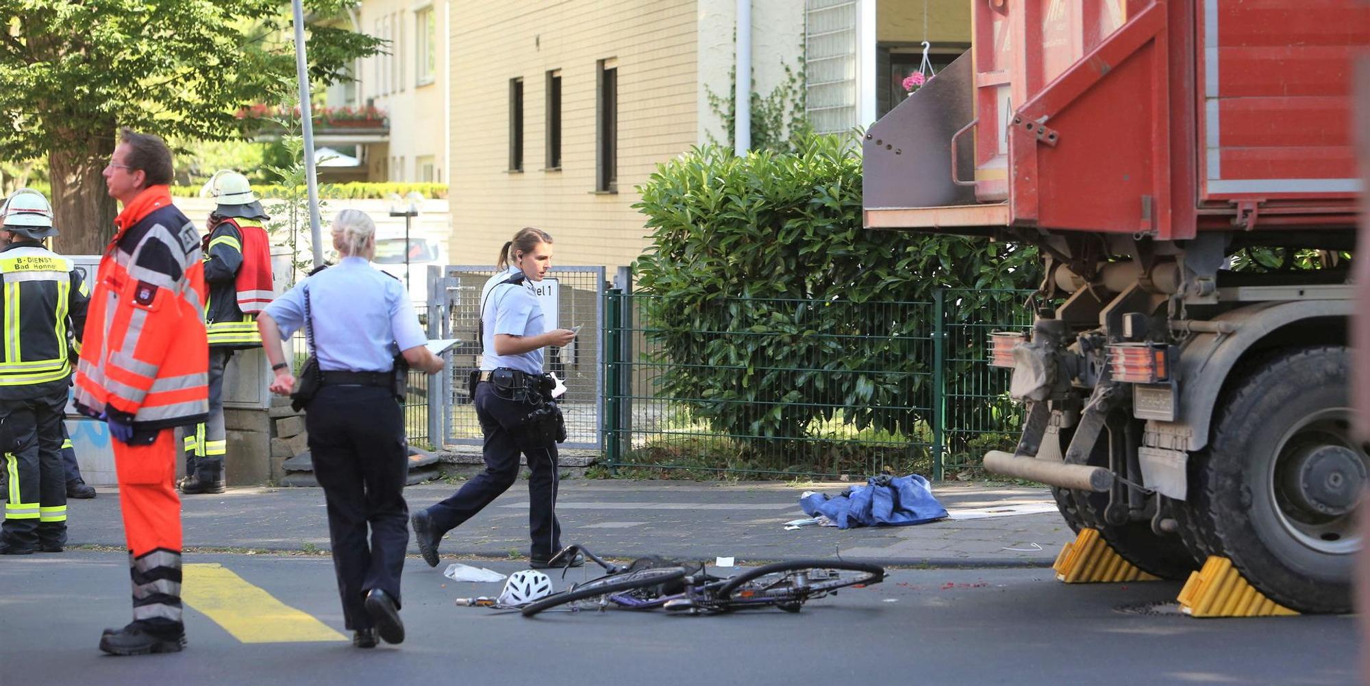h_unfall_lkw_fahrrad_meszbeuel_12_rkl