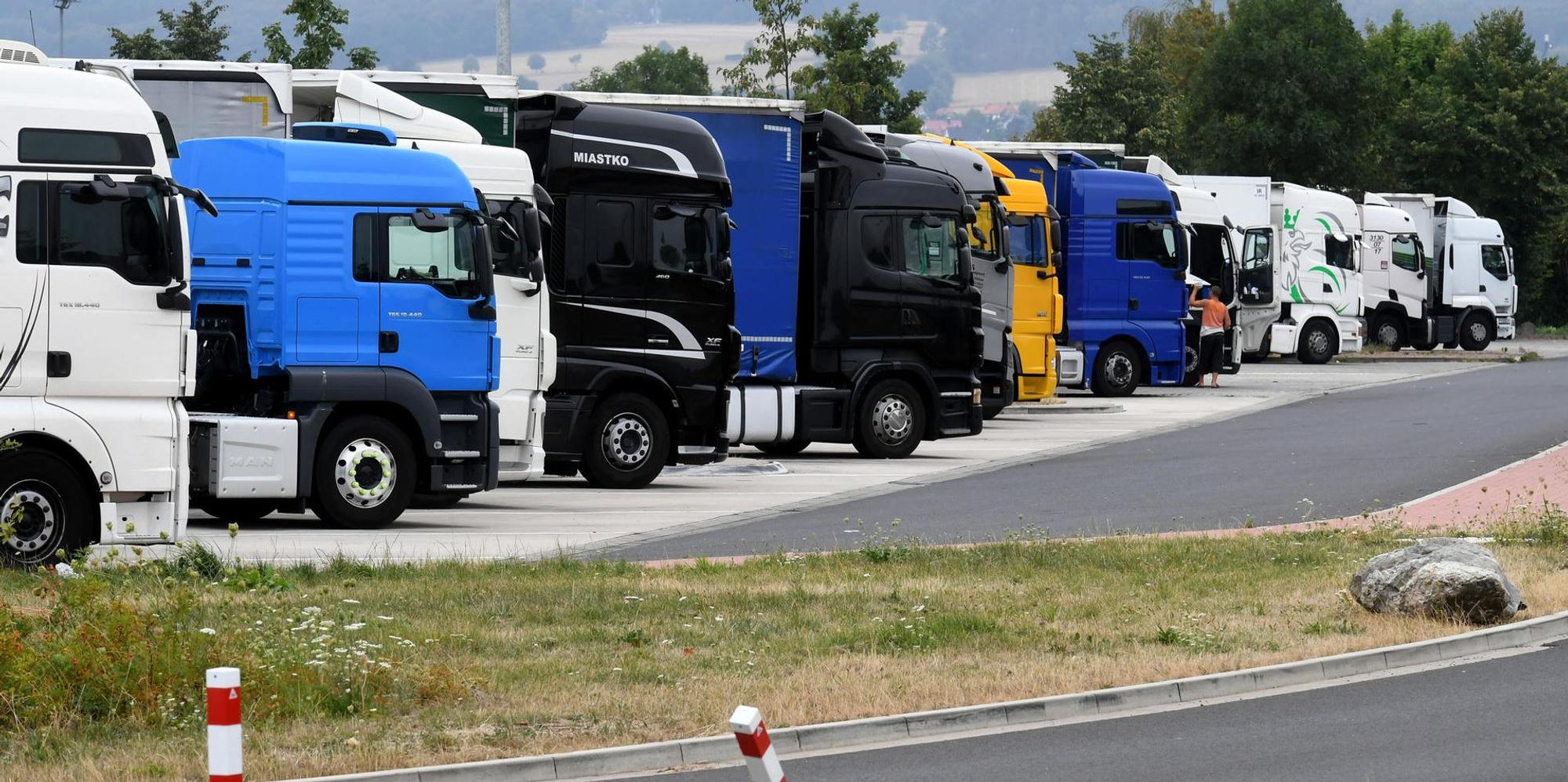 DPA_Lkw-Rastplatz