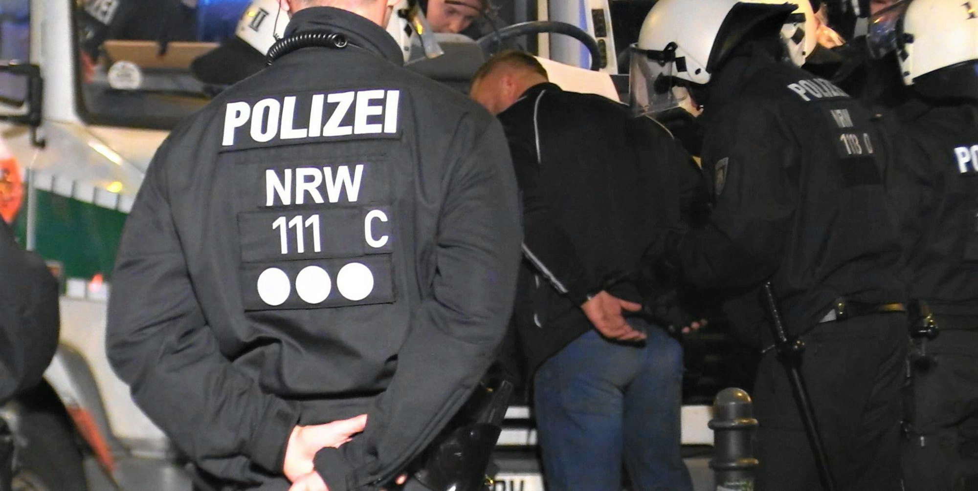 01KBO_06_71-116998255_ori