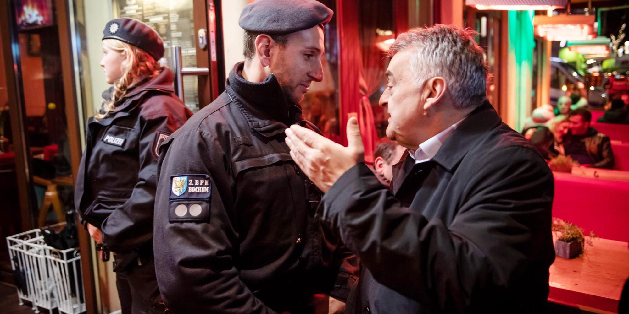 Reul bei Razzia