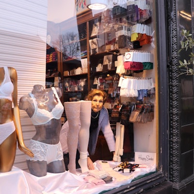 Schmuckat legt großen Wert auf die Präsenttaion ihrer Ware