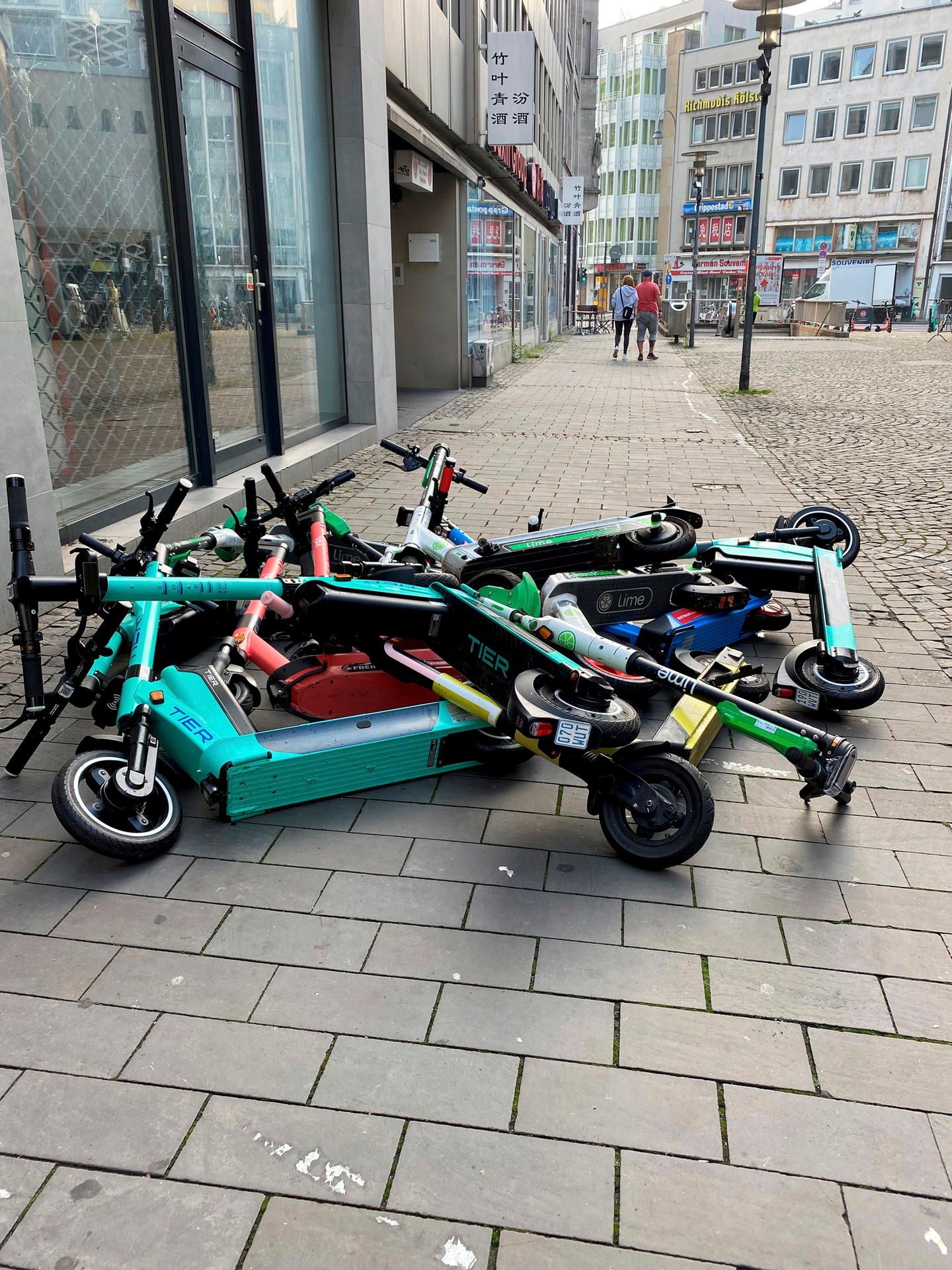 Roller-Chaos1