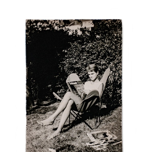 S.66_Lesen im Garten_©privat