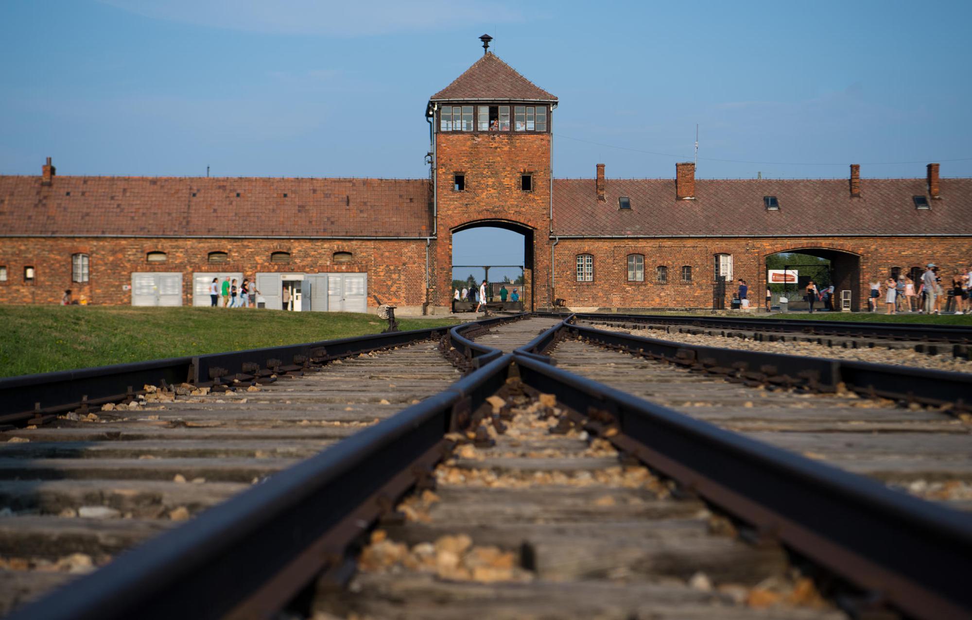 auschwitz-gleise