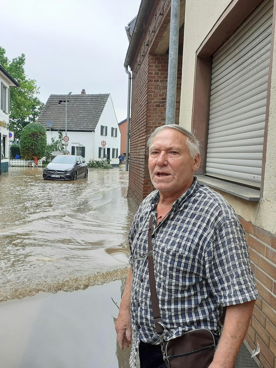 Siegfried Schönrock, Flut Erftstadt Blessem (2)