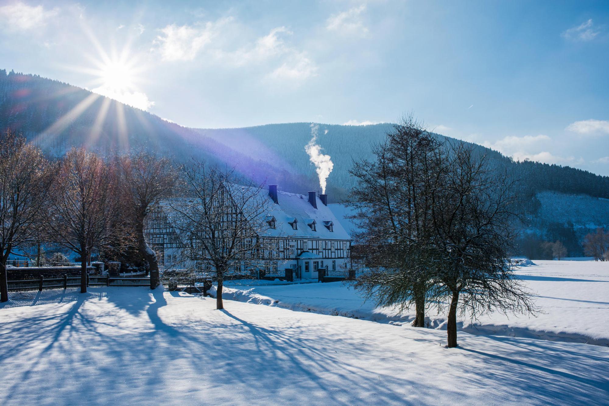 Winter_Schmallenberger Sauerland Tourismuso1_CC-BY-Lizenz01 (4)