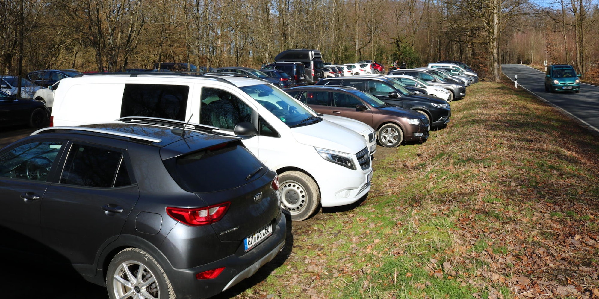 Voller_Parkplatz_Bevertalsperre