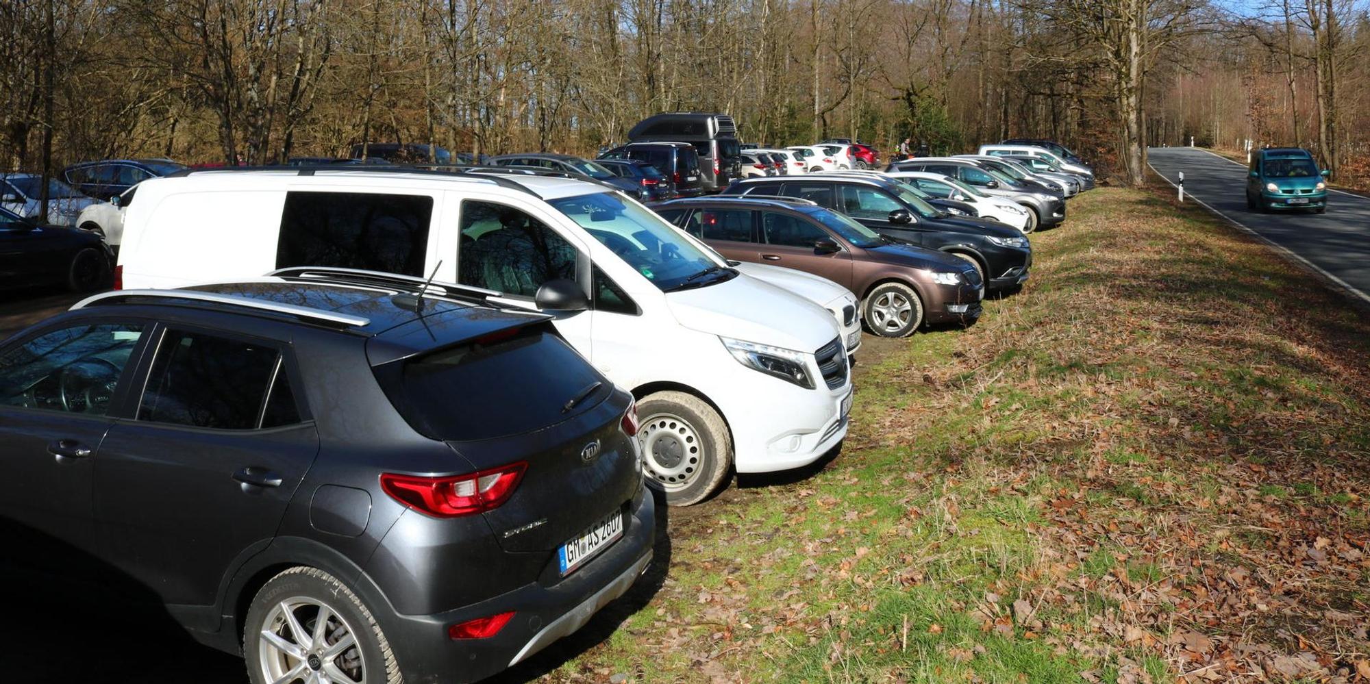 Voller_Parkplatz_Bevertalsperre